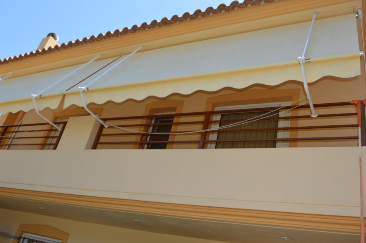 Villa Avatos - Near To The Port Of Rafina And The Airport Of Athens Agios Spyridon  Dış mekan fotoğraf